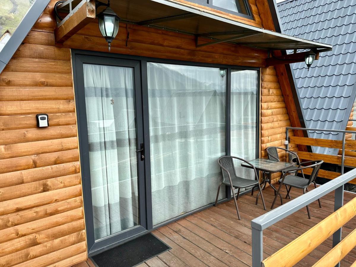 T&T cottage Kazbegi Exteriör bild