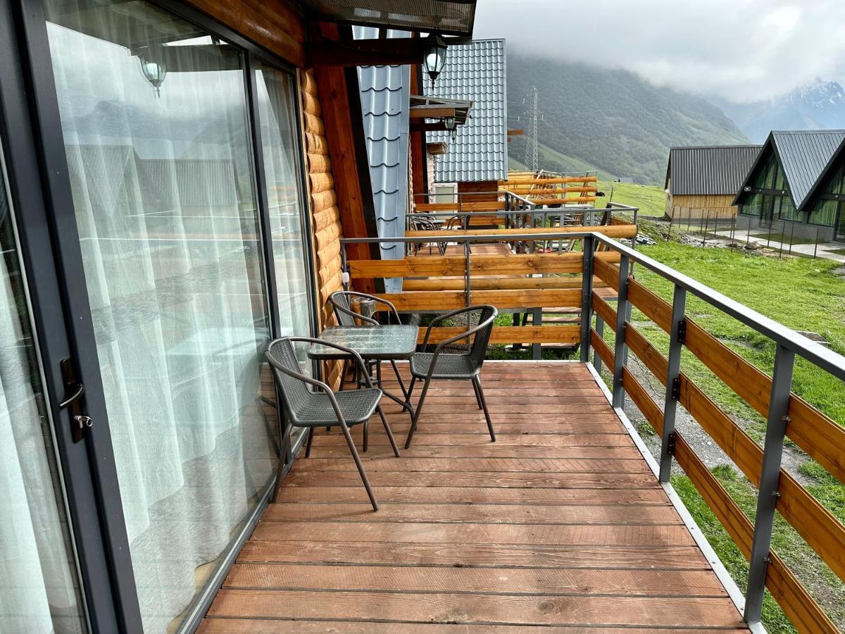 T&T cottage Kazbegi Exteriör bild