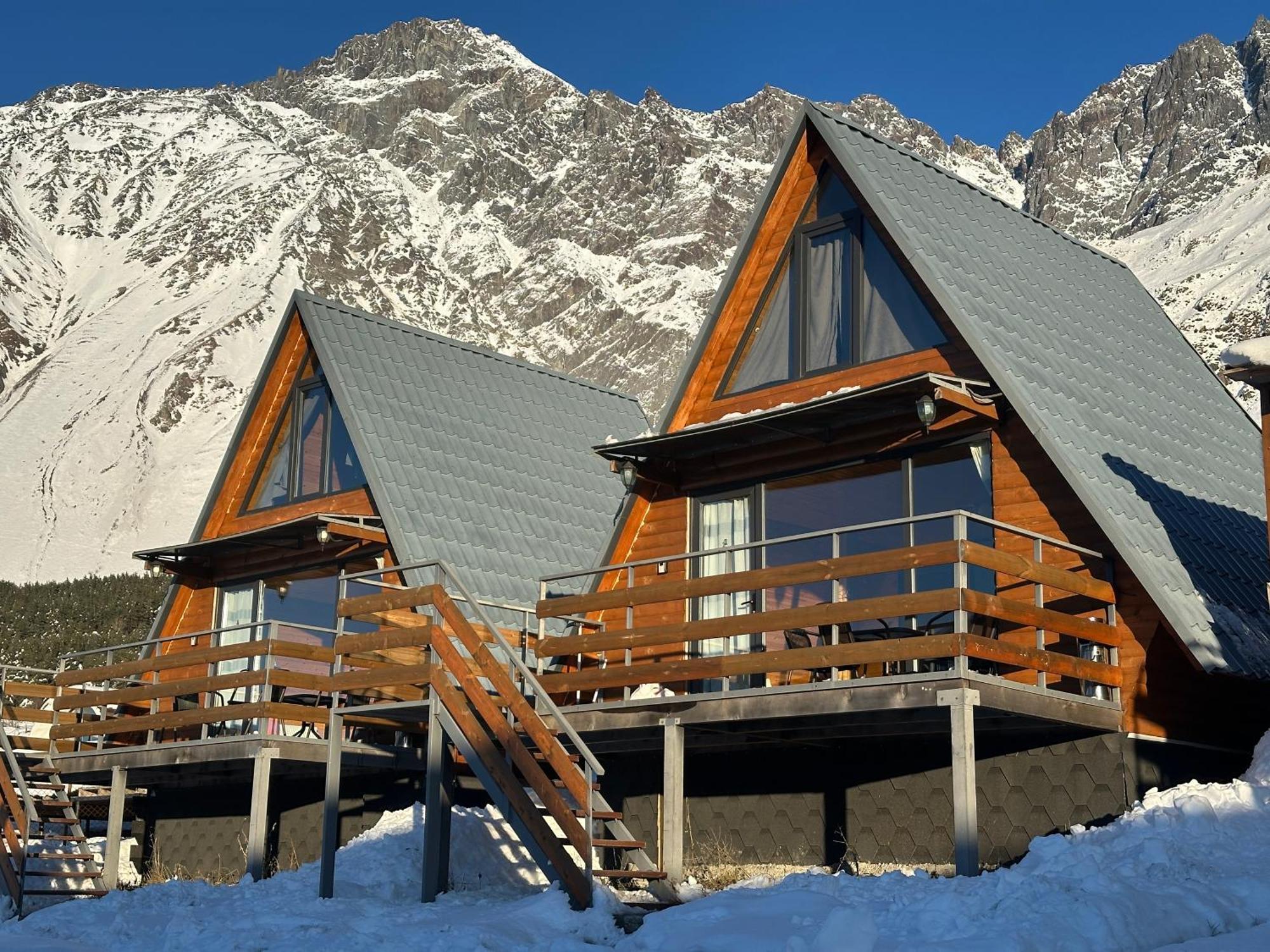 T&T cottage Kazbegi Exteriör bild